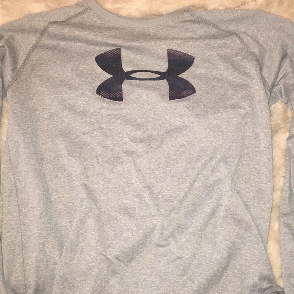 Grey and black under armour long sleeve shirt
